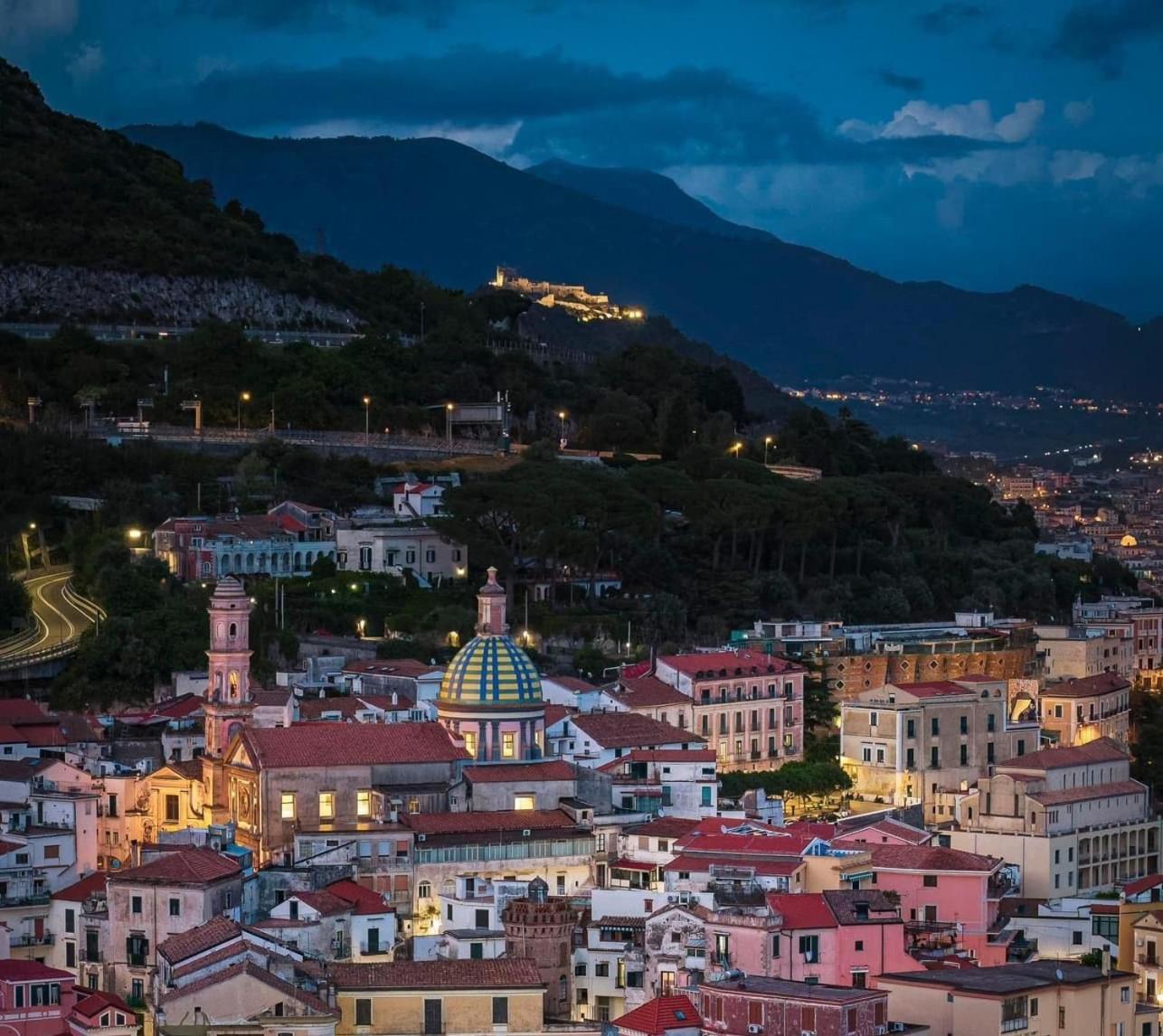 Apartament Vietri In Centro - Costa D'Amalfi Zewnętrze zdjęcie